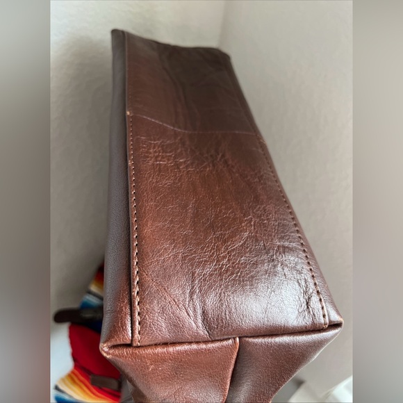 Genicci Leather Backpack Brown Laptop Work School Bag - Picture 11 of 16